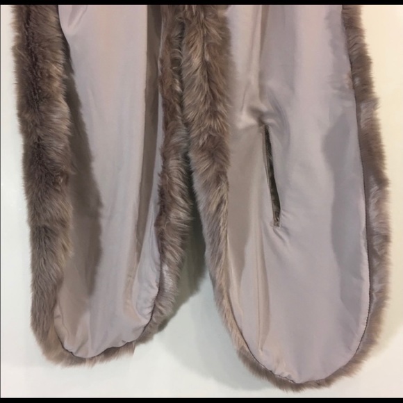 Faux fur throw - Picture 2 of 4